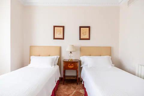 Puerta De Jerez II (Adults Only) Apartment Seville Exterior photo