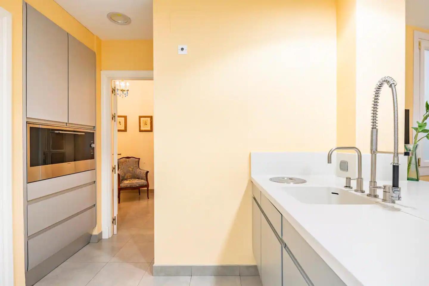 Puerta De Jerez II (Adults Only) Apartment Seville Exterior photo