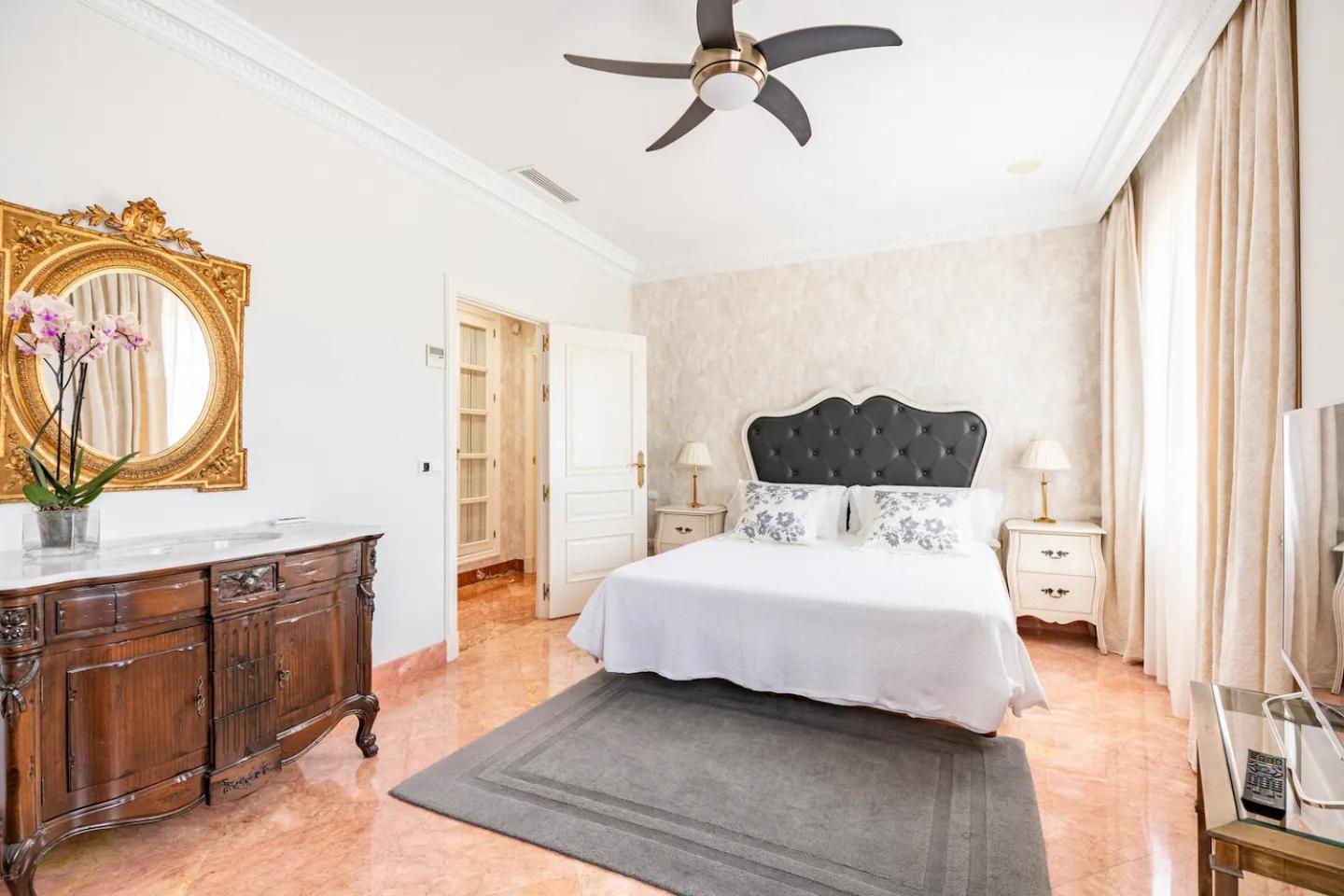 Puerta De Jerez II (Adults Only) Apartment Seville Exterior photo