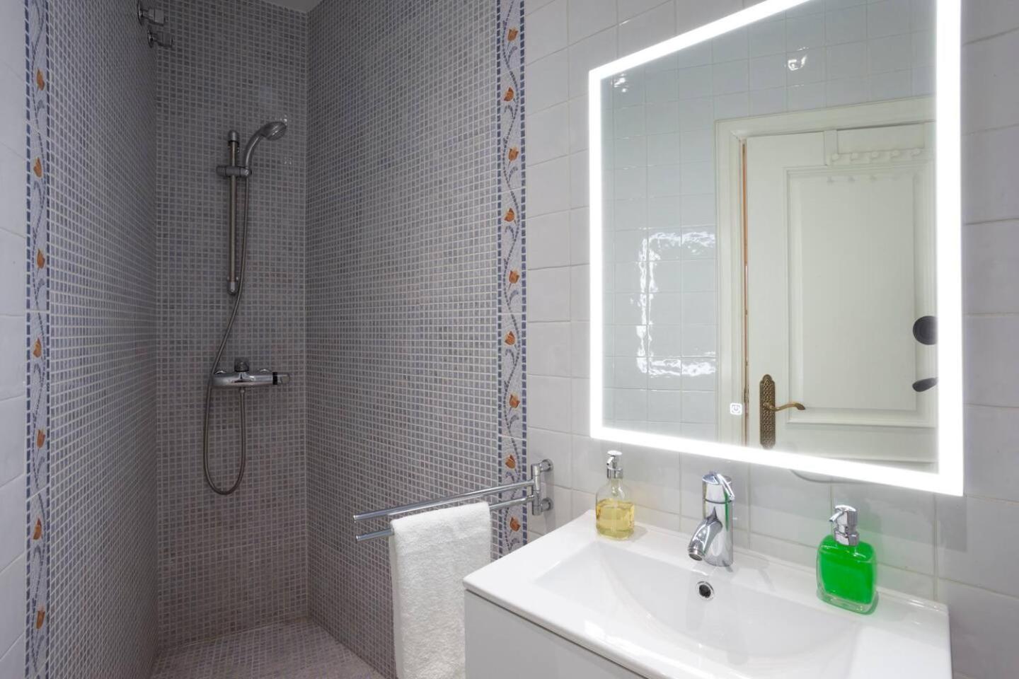 Puerta De Jerez II (Adults Only) Apartment Seville Exterior photo